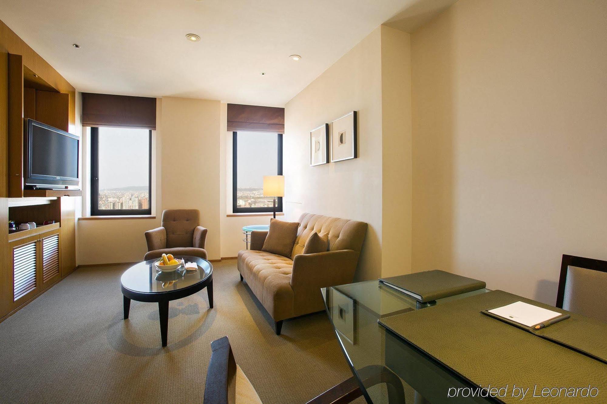 Ambassador Hotel Hsinchu Екстер'єр фото A typical apartment at the hotel